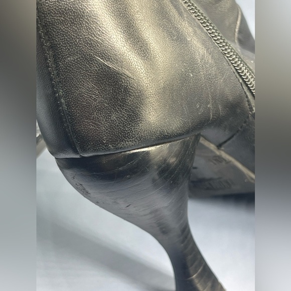 JOHN FLUEVOG ATTENTIONS: JOLIE ZIP BOOTIE, Size 8, Preowned, Hard to Find - Picture 16 of 17